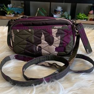 Lug Roundabout Convertible wallet Crossbody, belt bag/ Fanny Pack